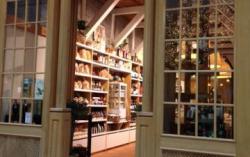 eliaOLIVA shop a reštaurácia.To je shopping a gastro zážitok